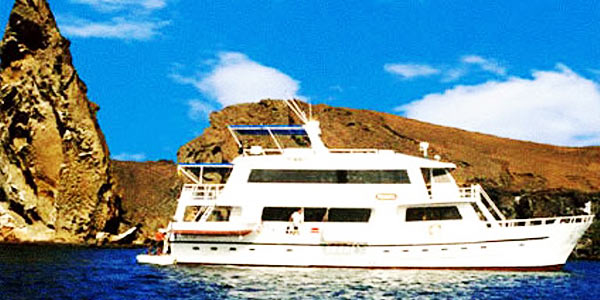 luxury galapagos cruise last-minute