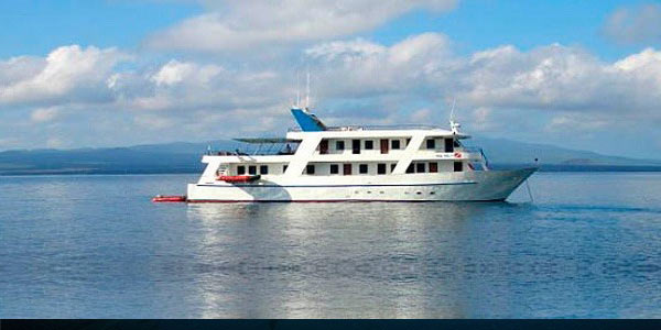 tourist class galapagos cruise last-minute